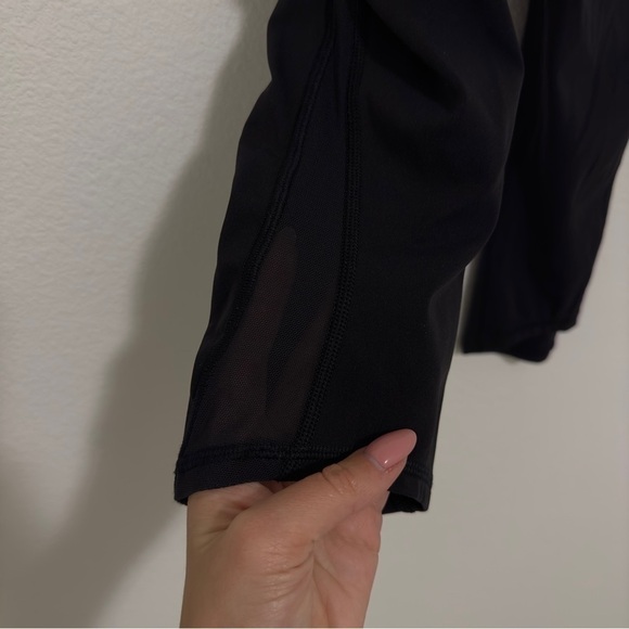 Lululemon Train Times Crop Leggings 17” Inseam Solid Black Size 4 Women’s - Picture 7 of 11